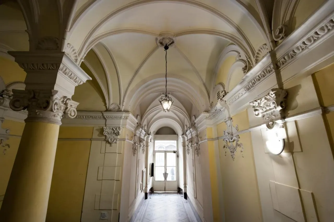 Royale Apartment Budapest 0*,